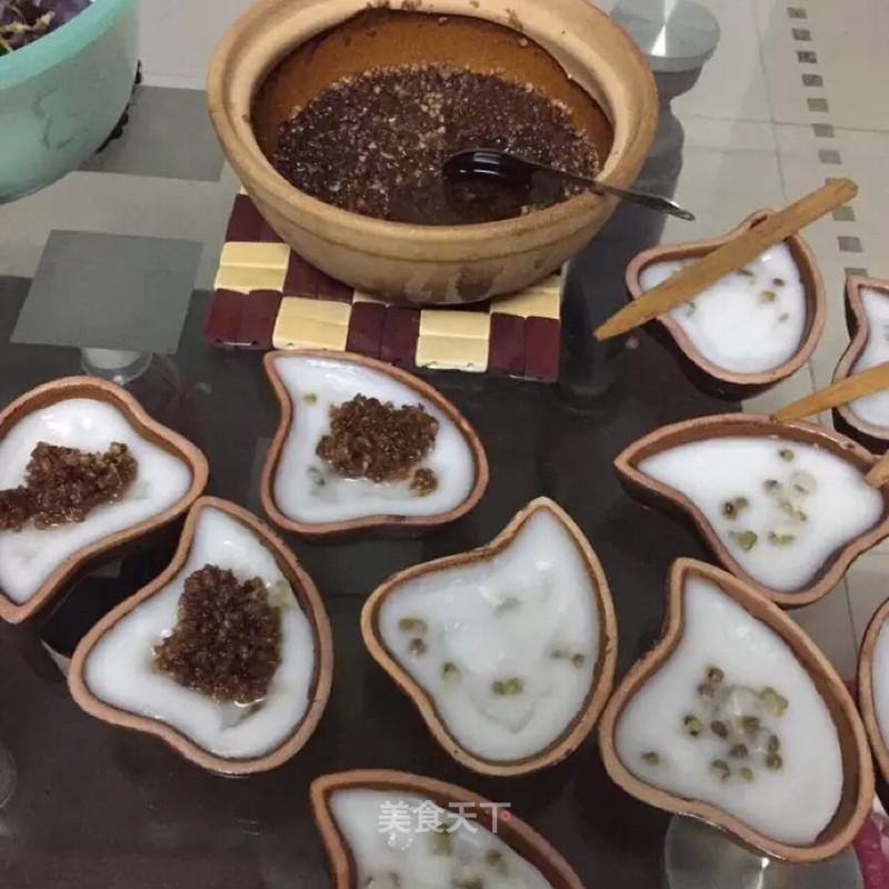 https://i3i620.meishichina.com/attachment/recipe/2015/11/16/74A432C6-347D-495A-8CA8-AB1F5391BB9E.jpg?x-oss-process=style/p800的做法