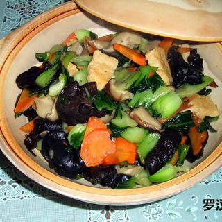 罗汉素菜煲