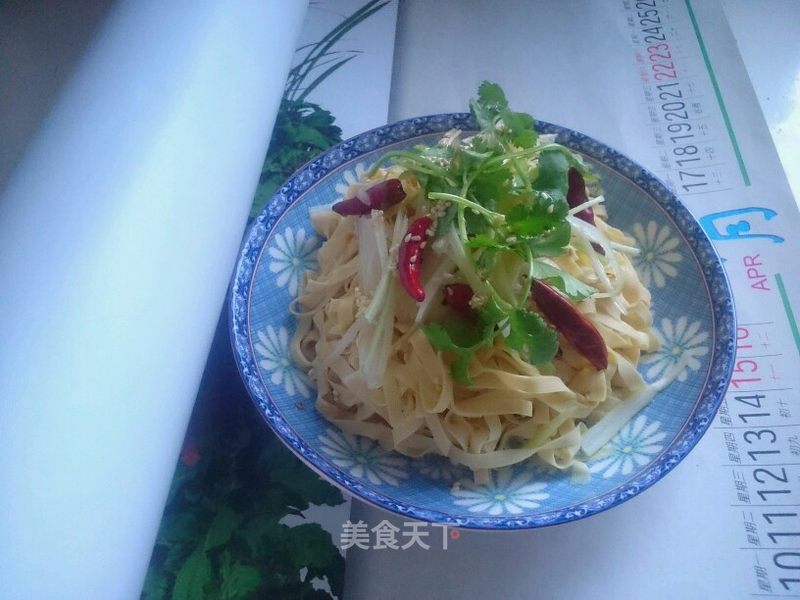 https://i3i620.meishichina.com/attachment/recipe/2015/12/16/201512161152110764.JPG?x-oss-process=style/p800的做法