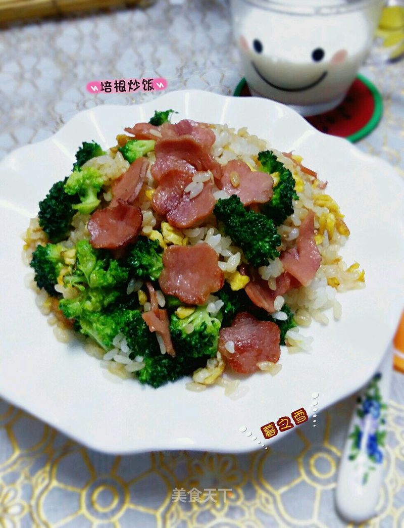 https://i3i620.meishichina.com/attachment/recipe/2015/12/25/201512250810470514.jpg?x-oss-process=style/p800的做法