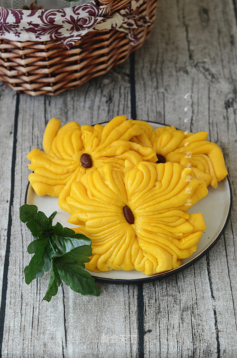 https://i3i620.meishichina.com/attachment/recipe/2015/12/25/20151225g4y5irps1o0zzepq.jpg?x-oss-process=style/p800的做法