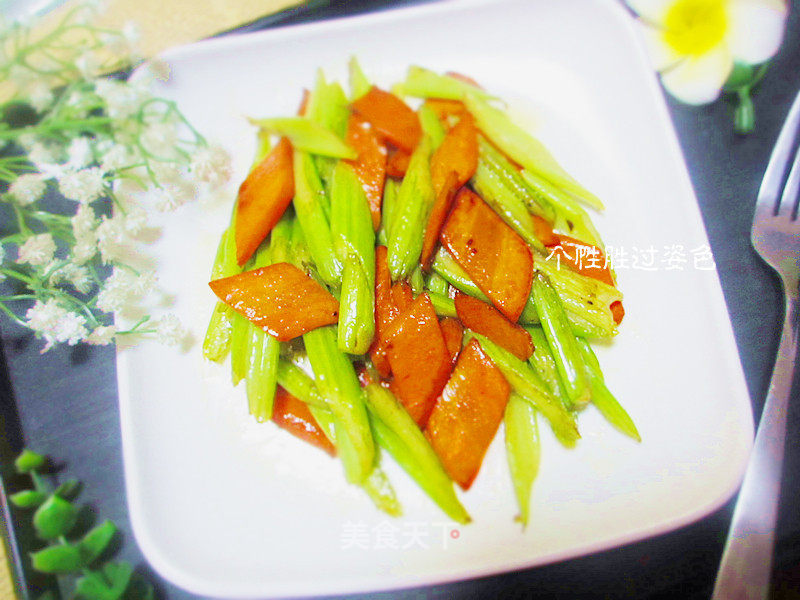 https://i3i620.meishichina.com/attachment/recipe/2015/12/28/20151228kjy5tmgc1qopmv27.JPG?x-oss-process=style/p800的做法