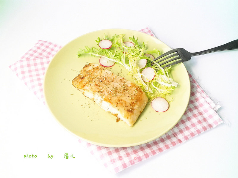 https://i3i620.meishichina.com/attachment/recipe/2016/04/22/20160422uwm0c3o6hecya262.jpg?x-oss-process=style/p800的做法