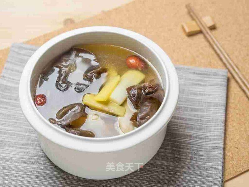 山药红枣鸡汤
