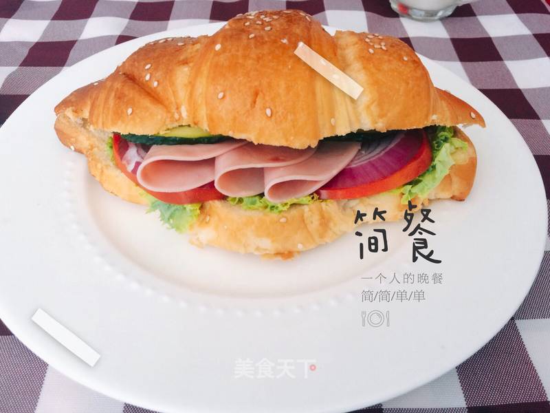 https://i3i620.meishichina.com/attachment/recipe/2016/08/02/2016080214701359842369600516.jpg?x-oss-process=style/p800的做法