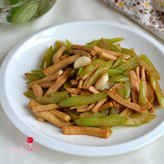 香干芹菜