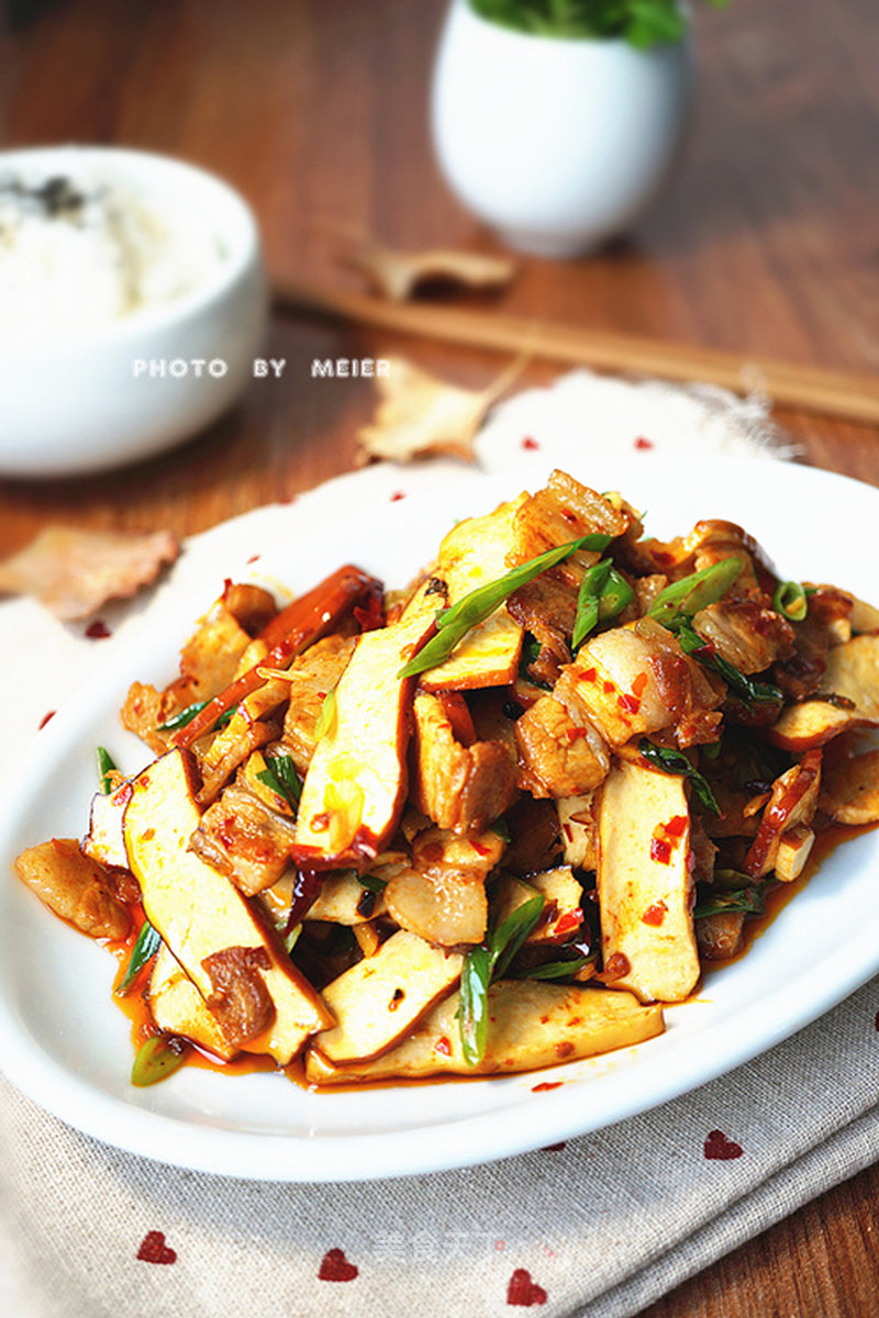 https://i3i620.meishichina.com/attachment/recipe/2016/10/04/20161004cc6d3yd7qb6zw5a0.JPG?x-oss-process=style/p800的做法