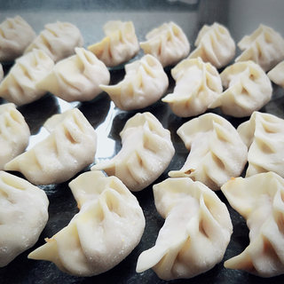 玉米胡萝卜瘦肉饺子