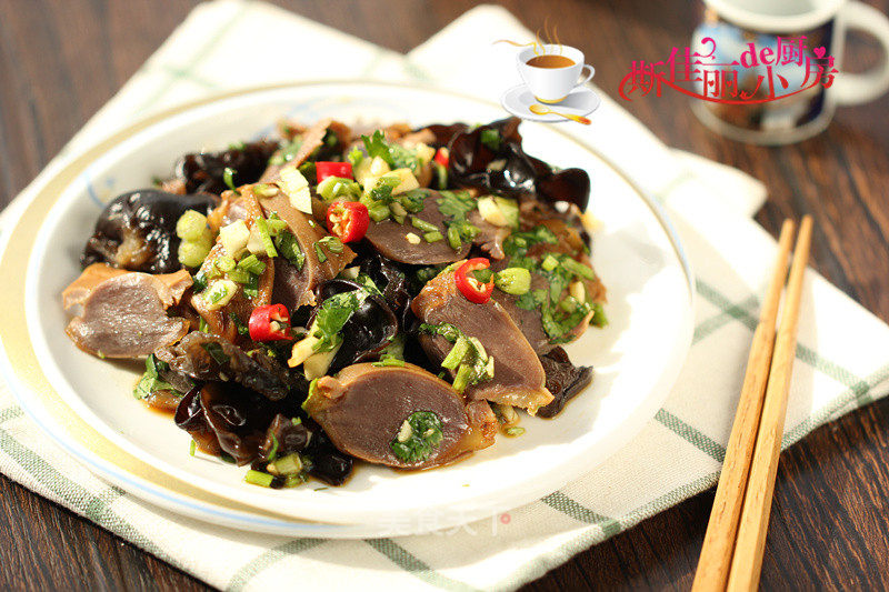 https://i3i620.meishichina.com/attachment/recipe/2017/05/05/2017050514939610556841478694.jpg?x-oss-process=style/p800的做法