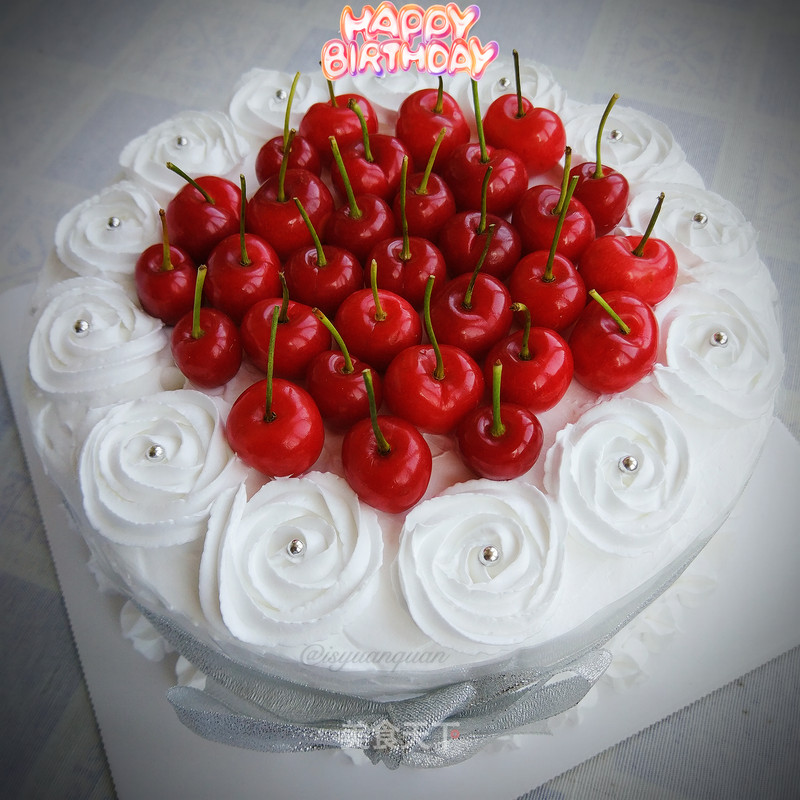 #第四届烘焙大赛暨是爱吃节#樱桃奶油生日蛋糕