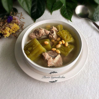 苦瓜黄豆排骨汤