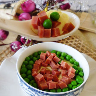 【青豆火腿蛋羹】充满爱心的营养蛋羹