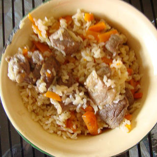新疆羊肉手抓饭