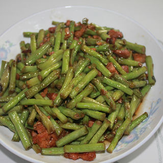 超级喜欢的下饭菜——家常五花肉炒豆角