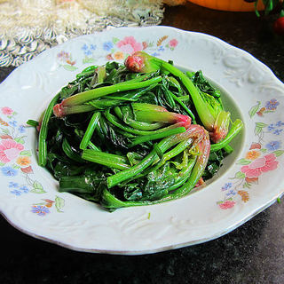 小炒菠菜