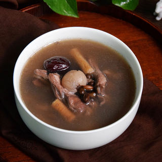 黑豆桂圆兔肉汤