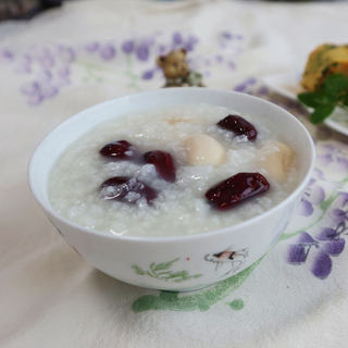 白扁豆红枣糯米粥