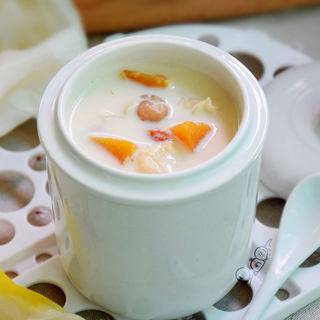 木瓜银耳炖牛奶