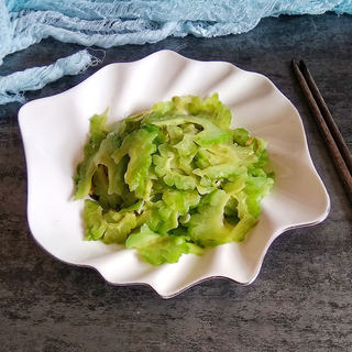 清炒苦瓜