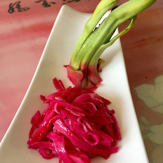 美味便当之凉拌火龙果皮