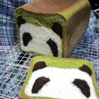 囧囧的熊猫面包