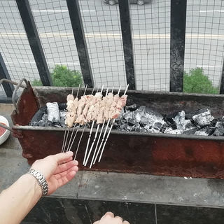 小满日食记《露台烧烤之牛肉串》