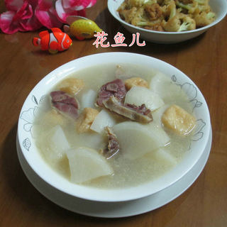 小油豆腊鸭腿腐萝卜汤