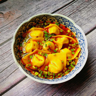 #团圆饭#酸辣韭菜鲜虾馄饨