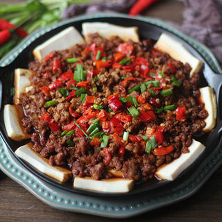 轻松搞定鲜辣爽口的下饭菜【剁椒肉末蒸豆腐】