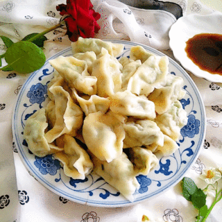 韭菜猪肉馅水饺