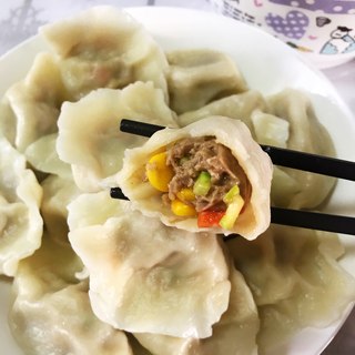 牛肉玉米蔬菜馅饺子