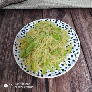 芹菜炒土豆丝
