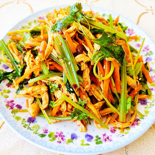 凉拌麻辣鸡丝