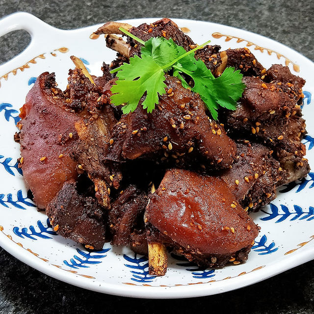 烤羊排肉