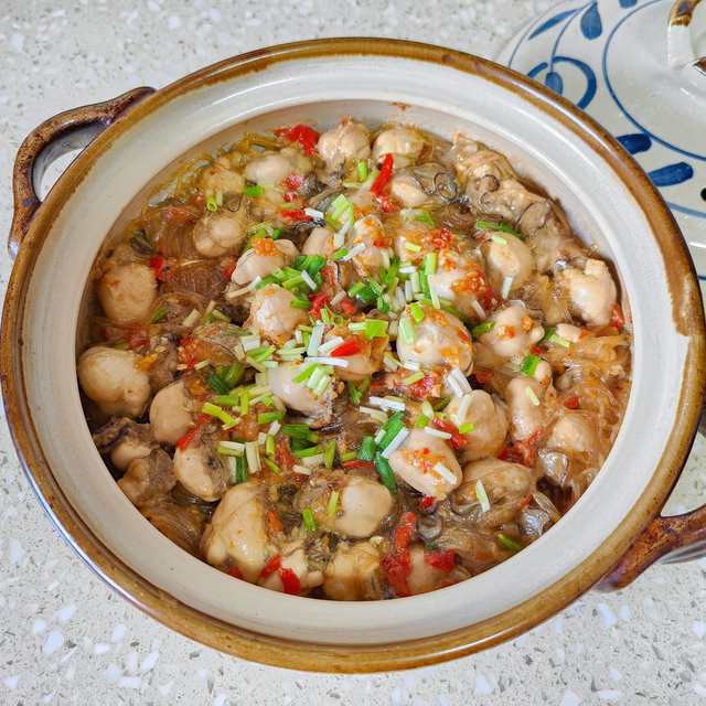 生蚝粉丝煲