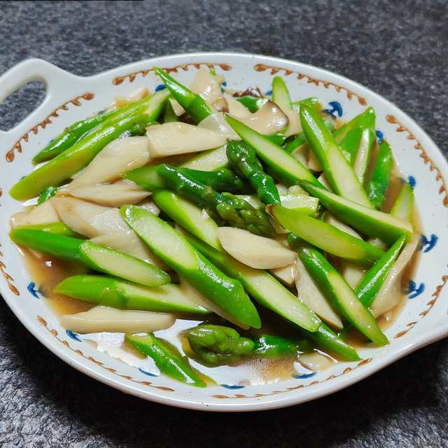 清炒芦笋杏鲍菇