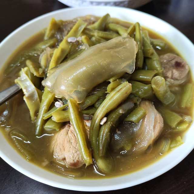 腱子肉玉米四季豆汤