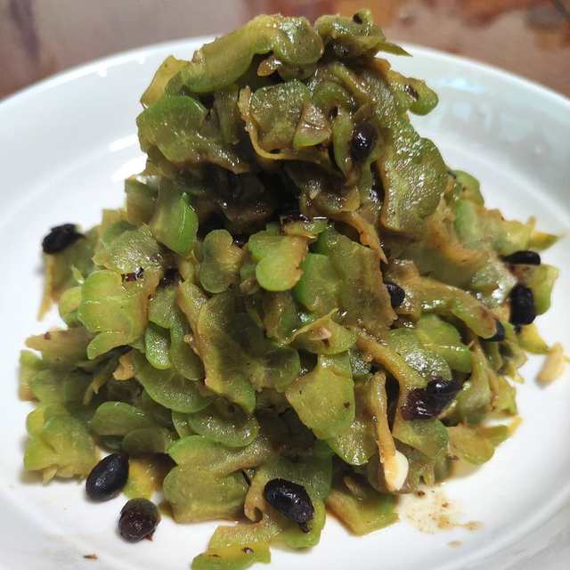豆豉大蒜炒苦瓜
