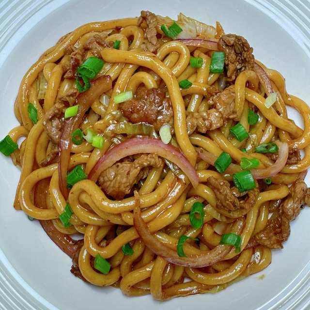 牛肉炒乌冬面