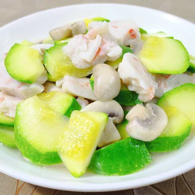 蘑菇虾味球炒西葫芦