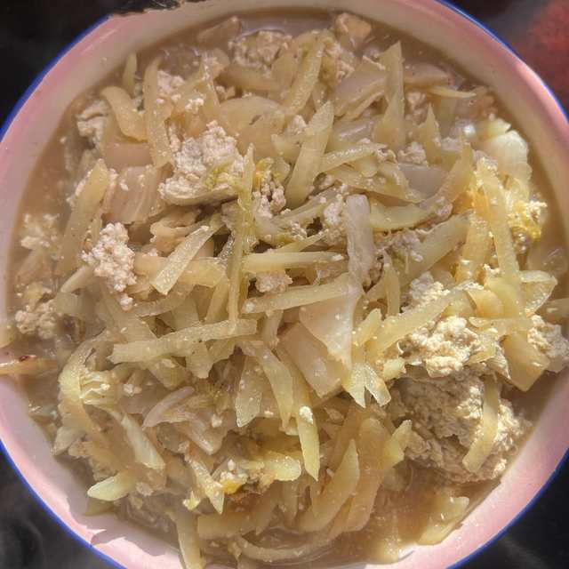 酸菜土豆丝烩豆腐