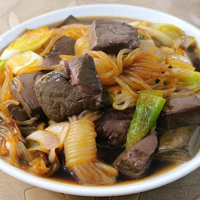 大葱魔芋结炒鸭血