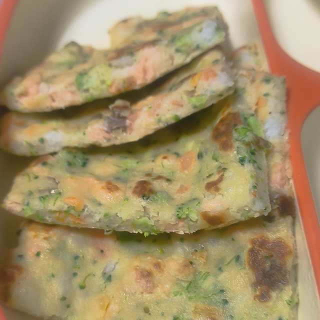 辅食:三纹鱼蔬菜鸡蛋饼