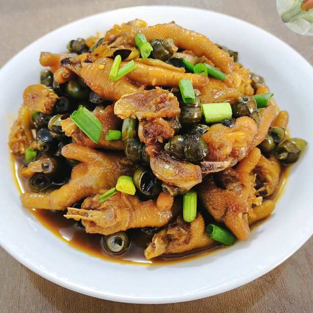 螺蛳炒鸡爪