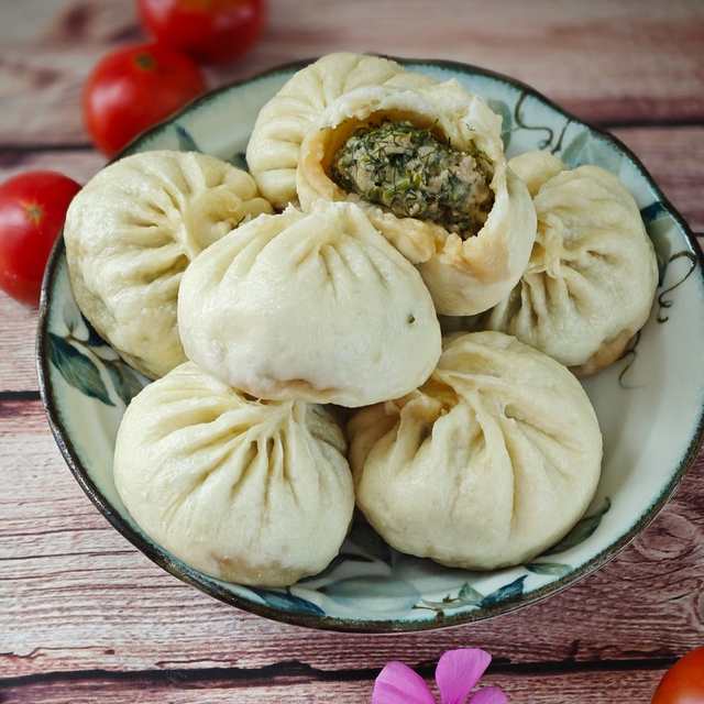 茴香肉包子