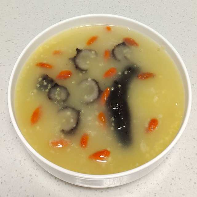 小米海参粥
