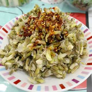 槐花麦饭