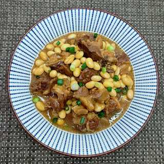 黄豆焖牛腩