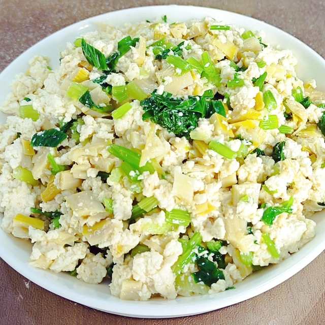 芹菜羊尾笋拌豆腐
