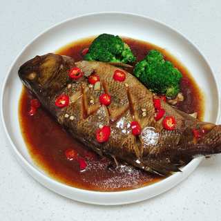炖鲈鱼